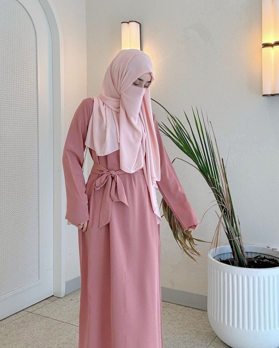 Essential Abaya with Pockets - Pink