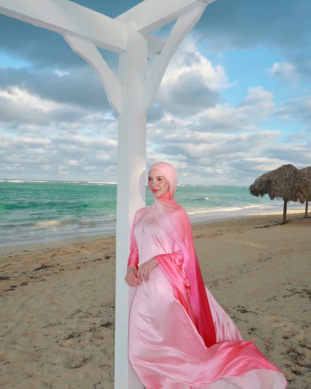 Schmetterlings-Ombre-Abaya – Rosa