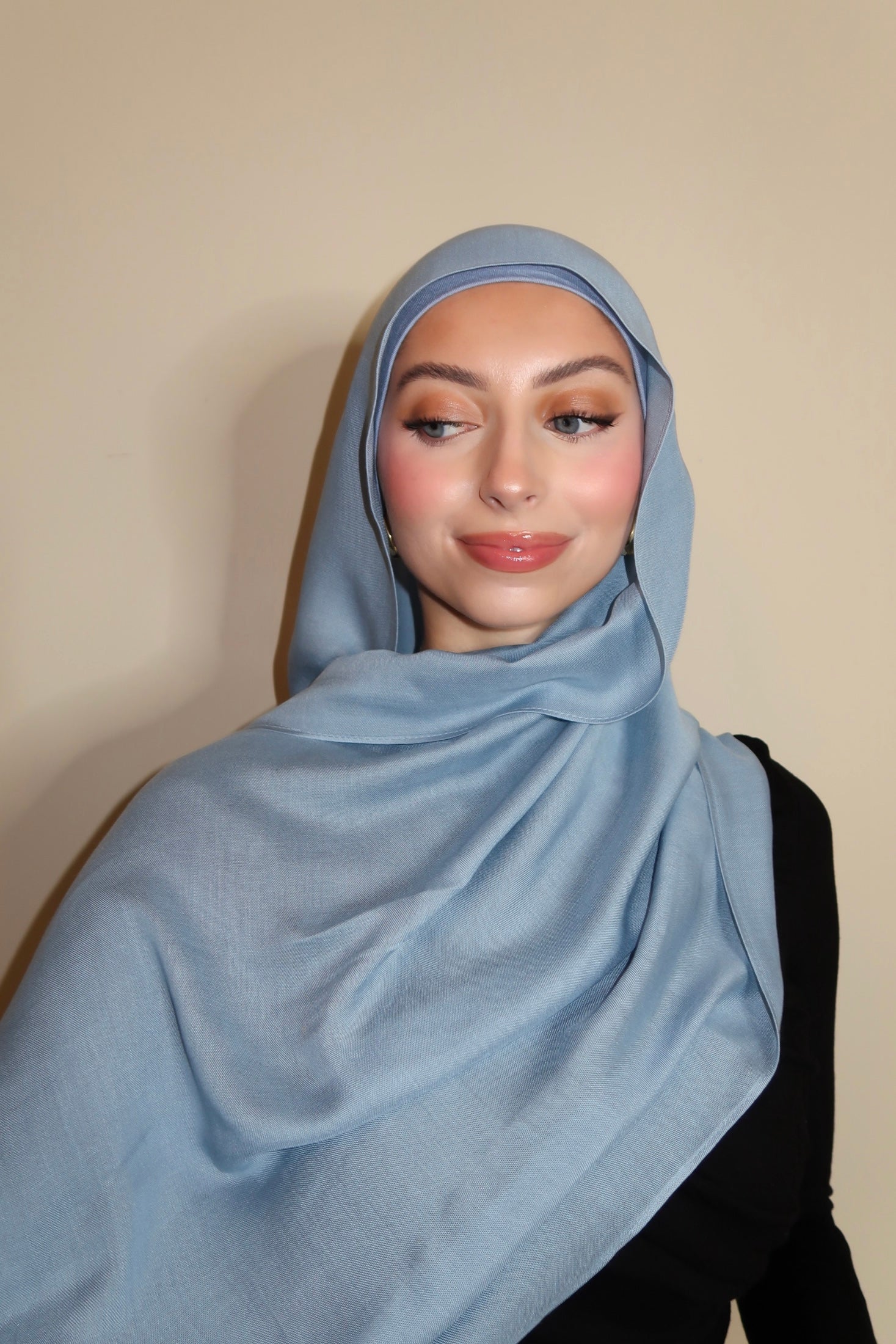 Frostiges blaues Hijab-Set