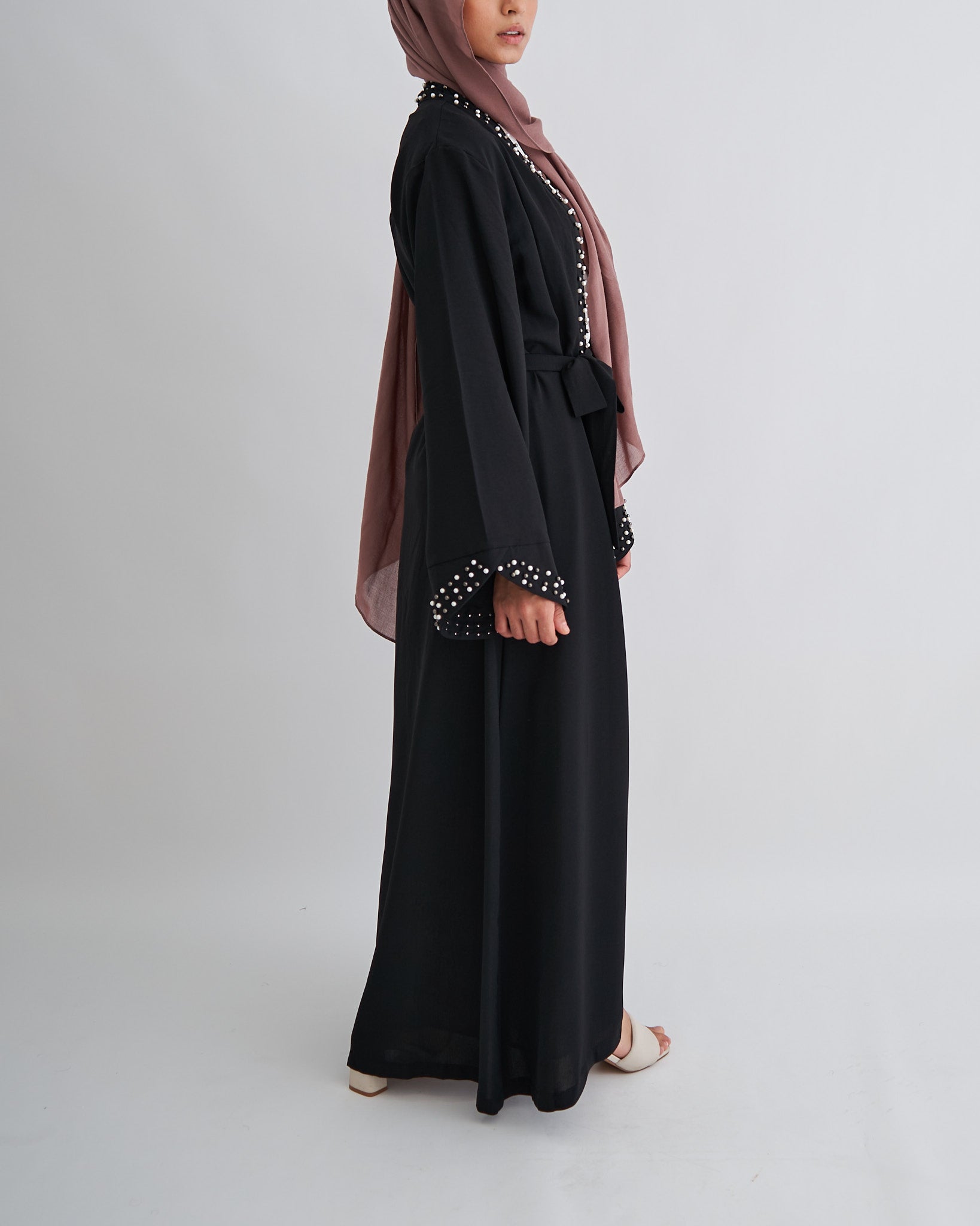 Amirah Pearl Abaya - Black