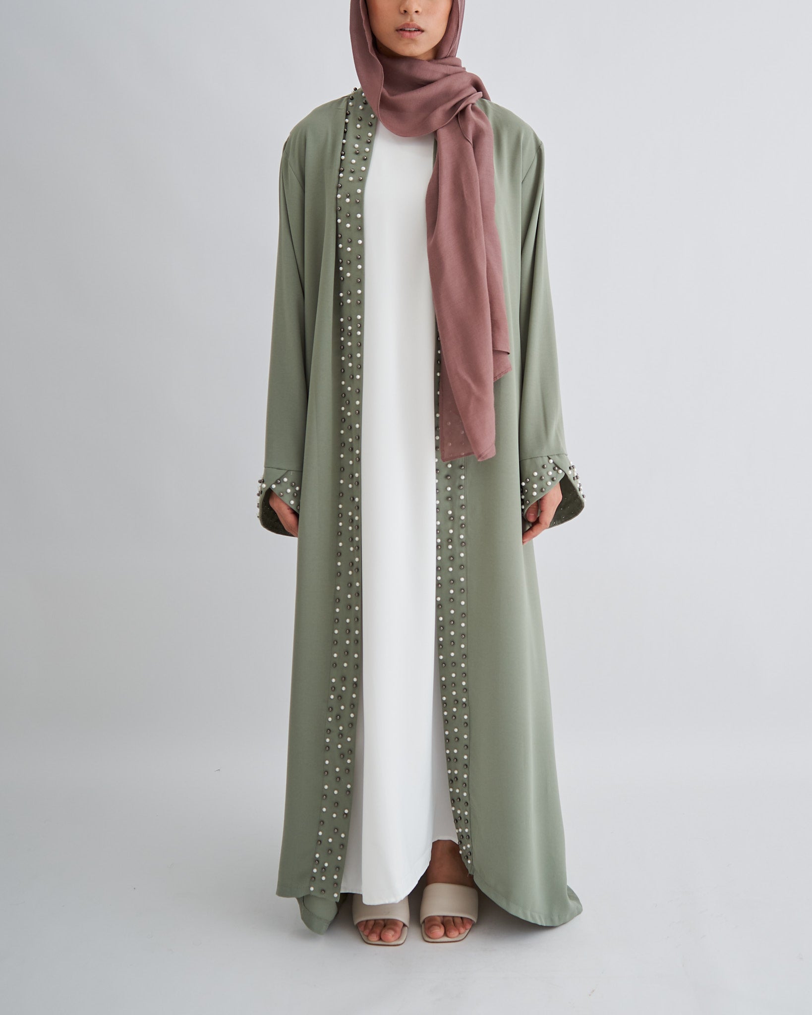 Amirah Pearl Abaya