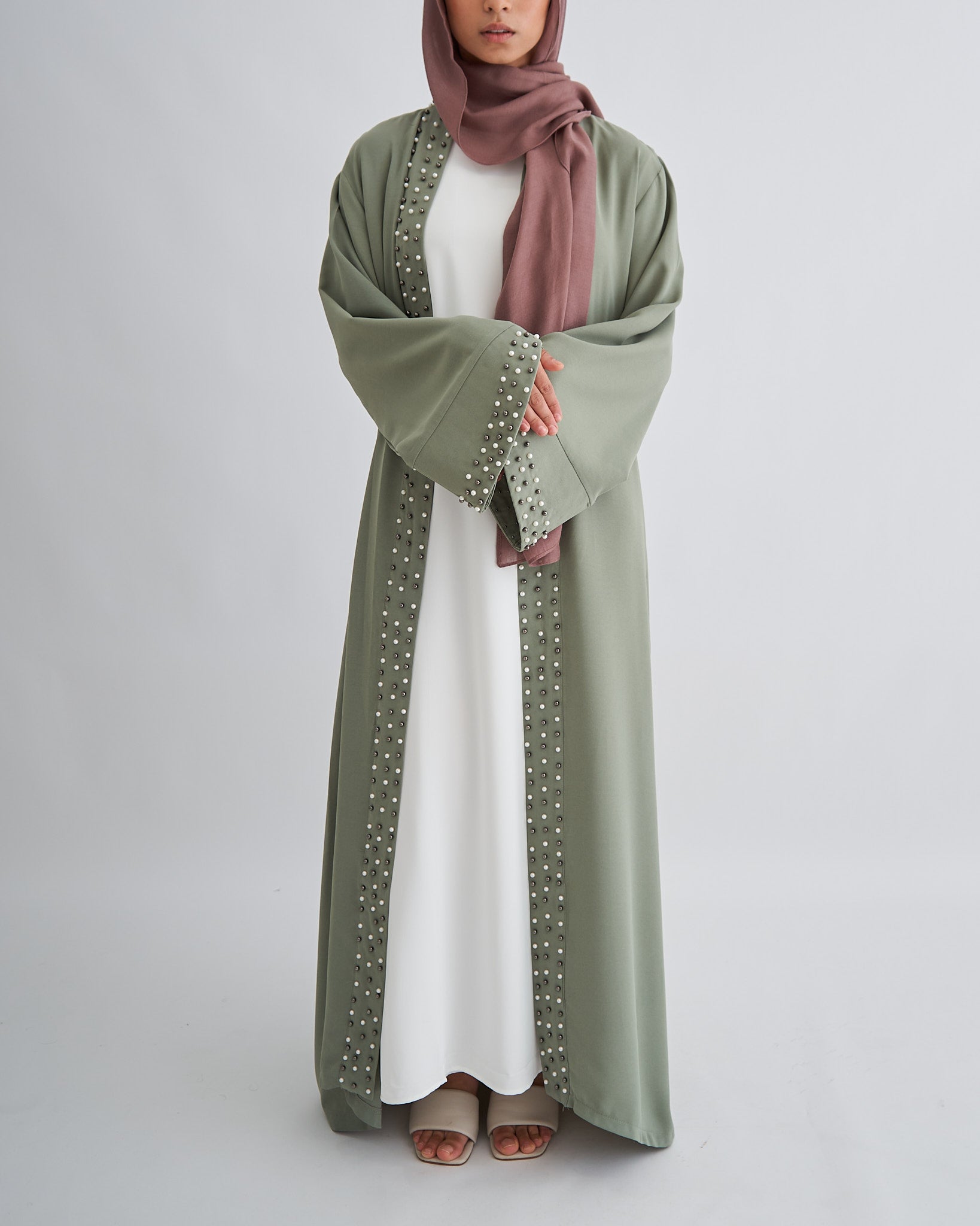 Amirah Pearl Abaya