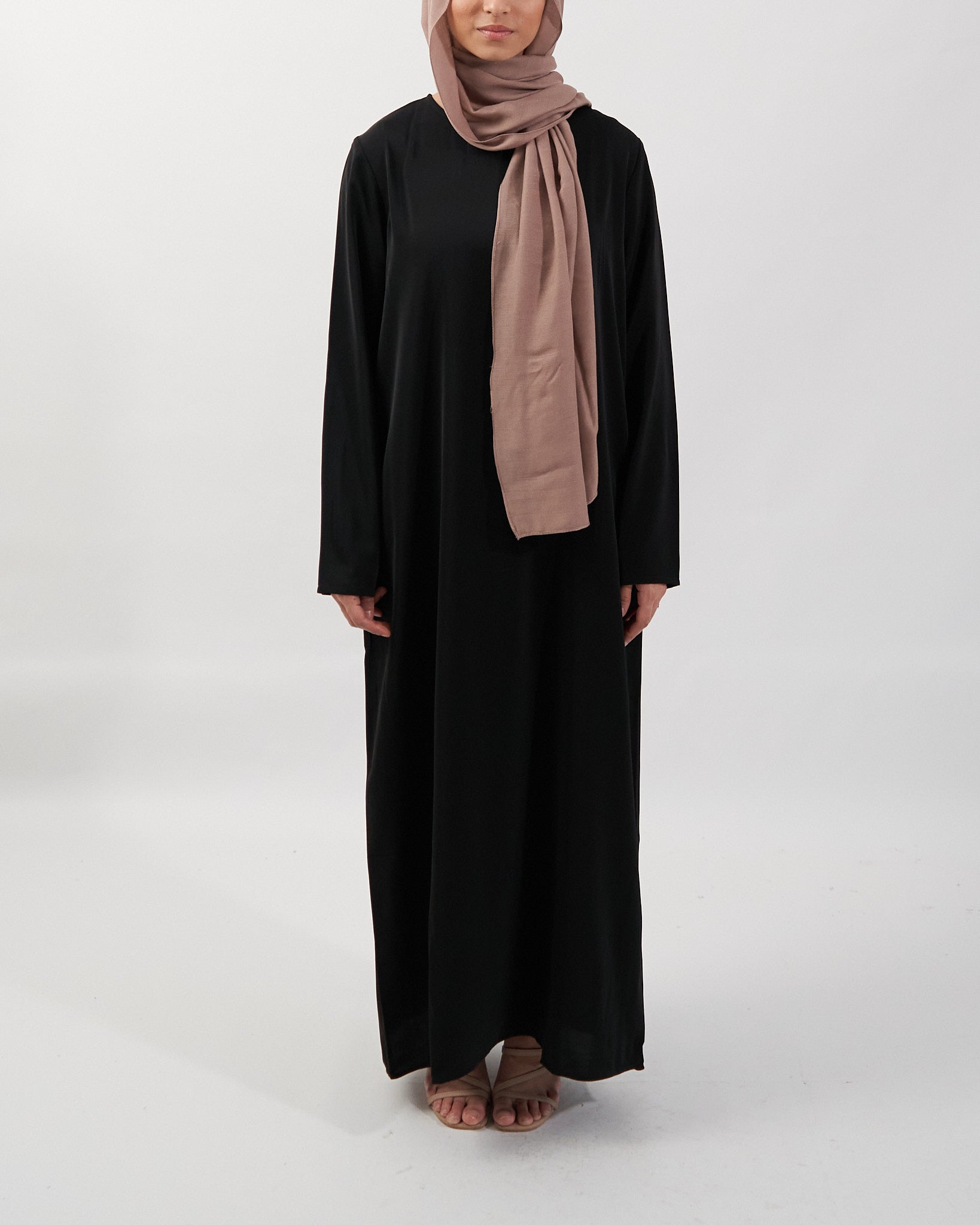 Essential Abaya mit Taschen - Schwarz