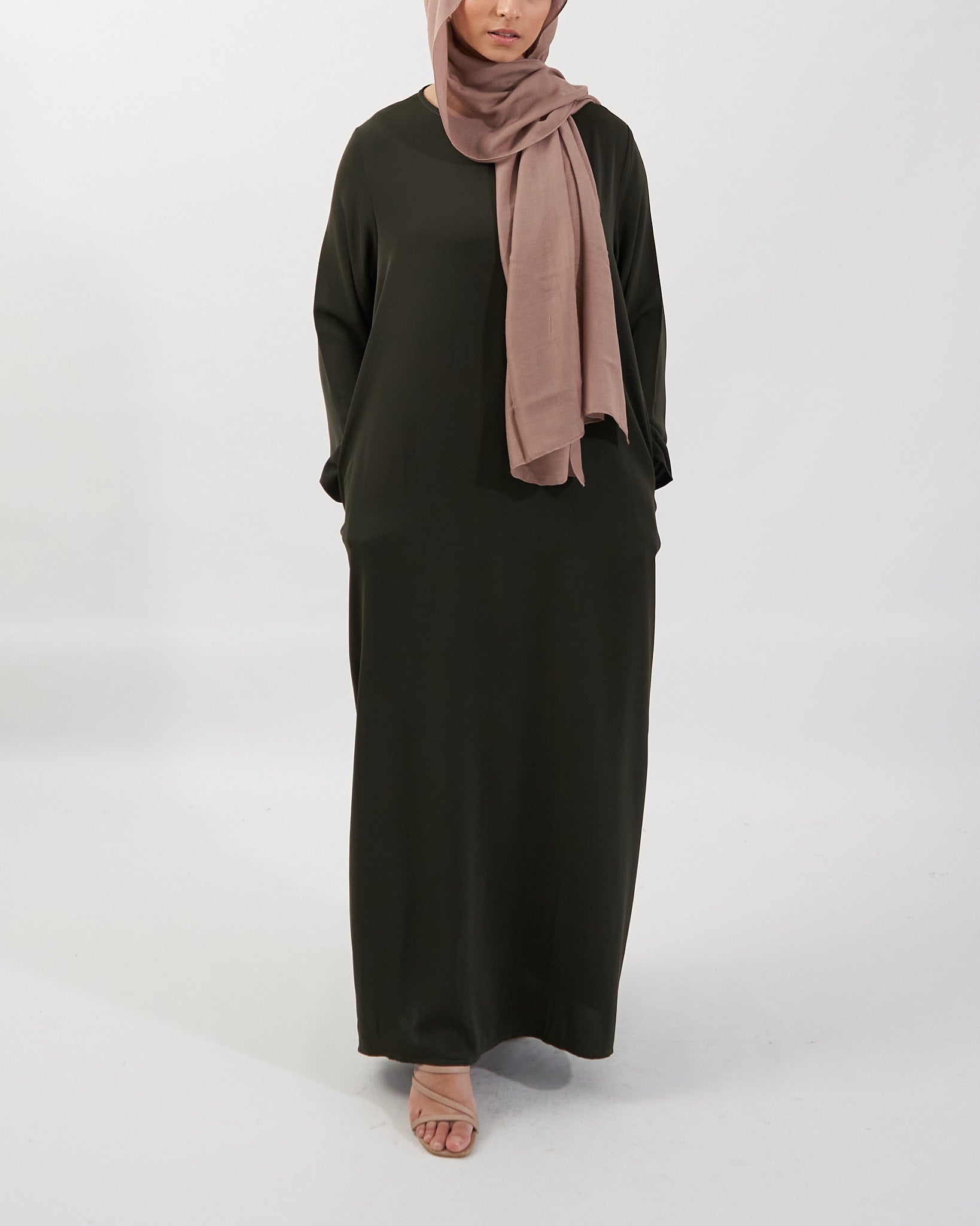 Essential Abaya mit Taschen - Khaki