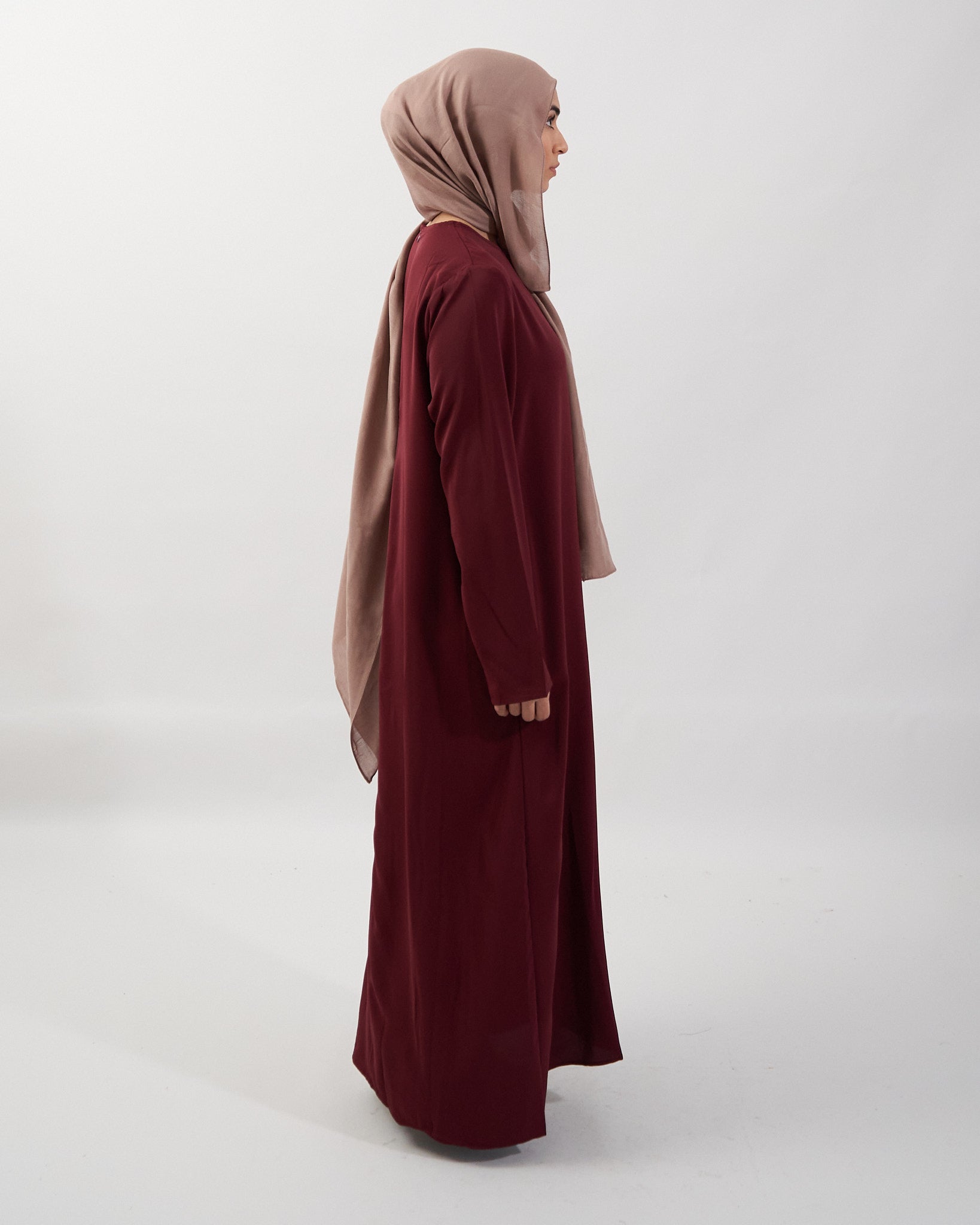 Essential Abaya with Pockets - Maroon