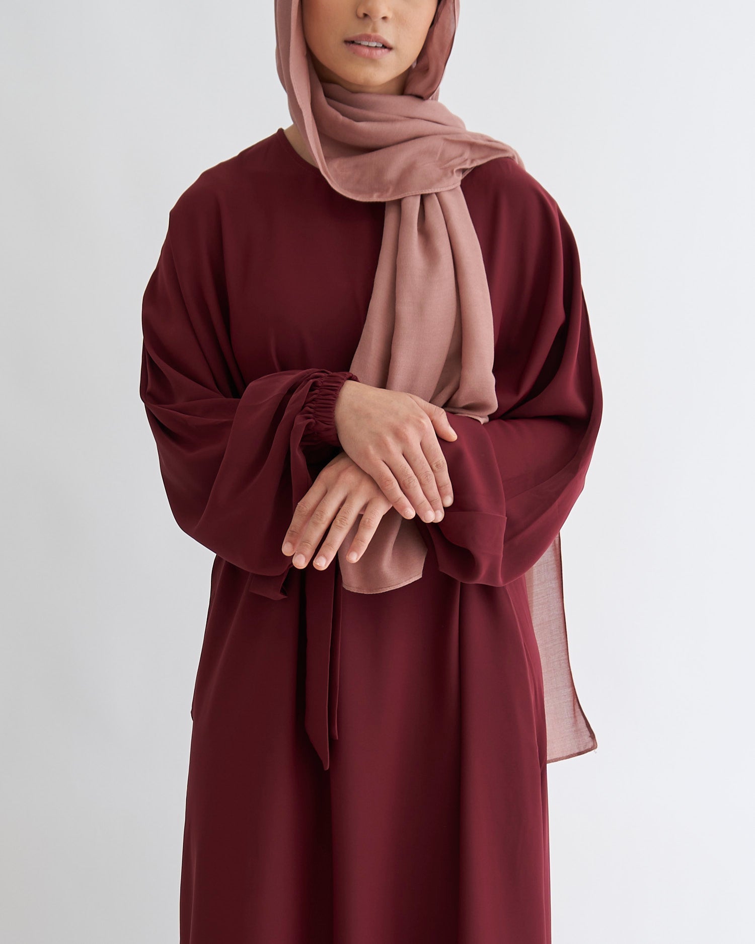 Essential Abaya mit Manschetten - Kastanienbraun