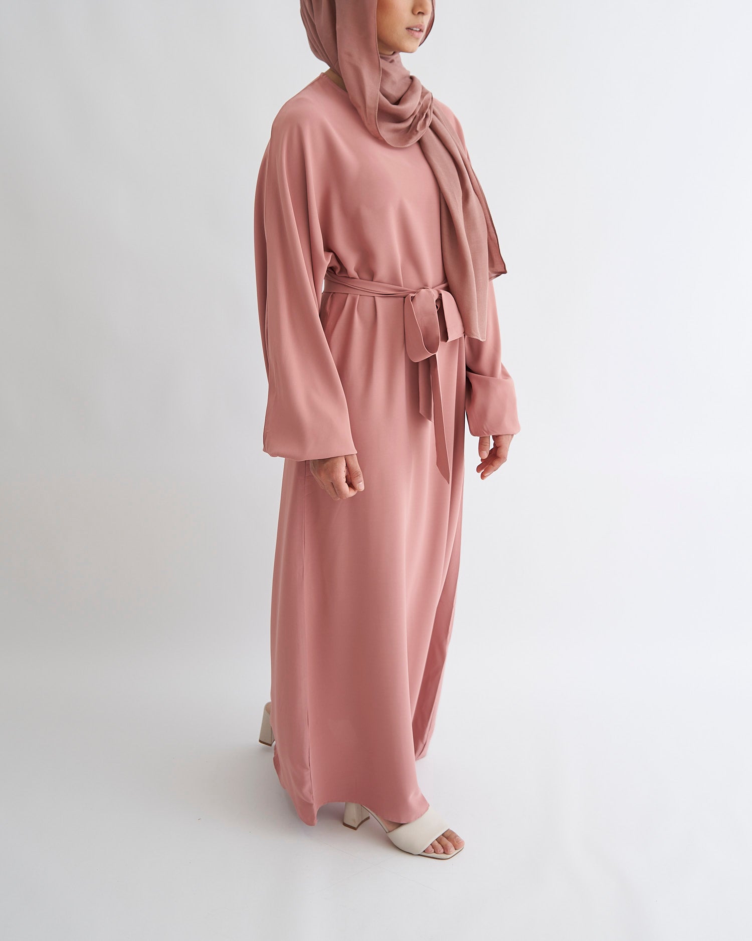 Essential Abaya mit Manschetten - Rosa