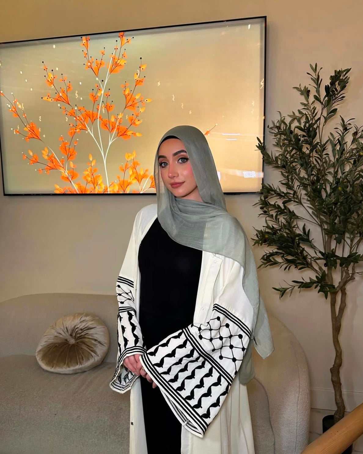 Keffiyeh Abaya - White