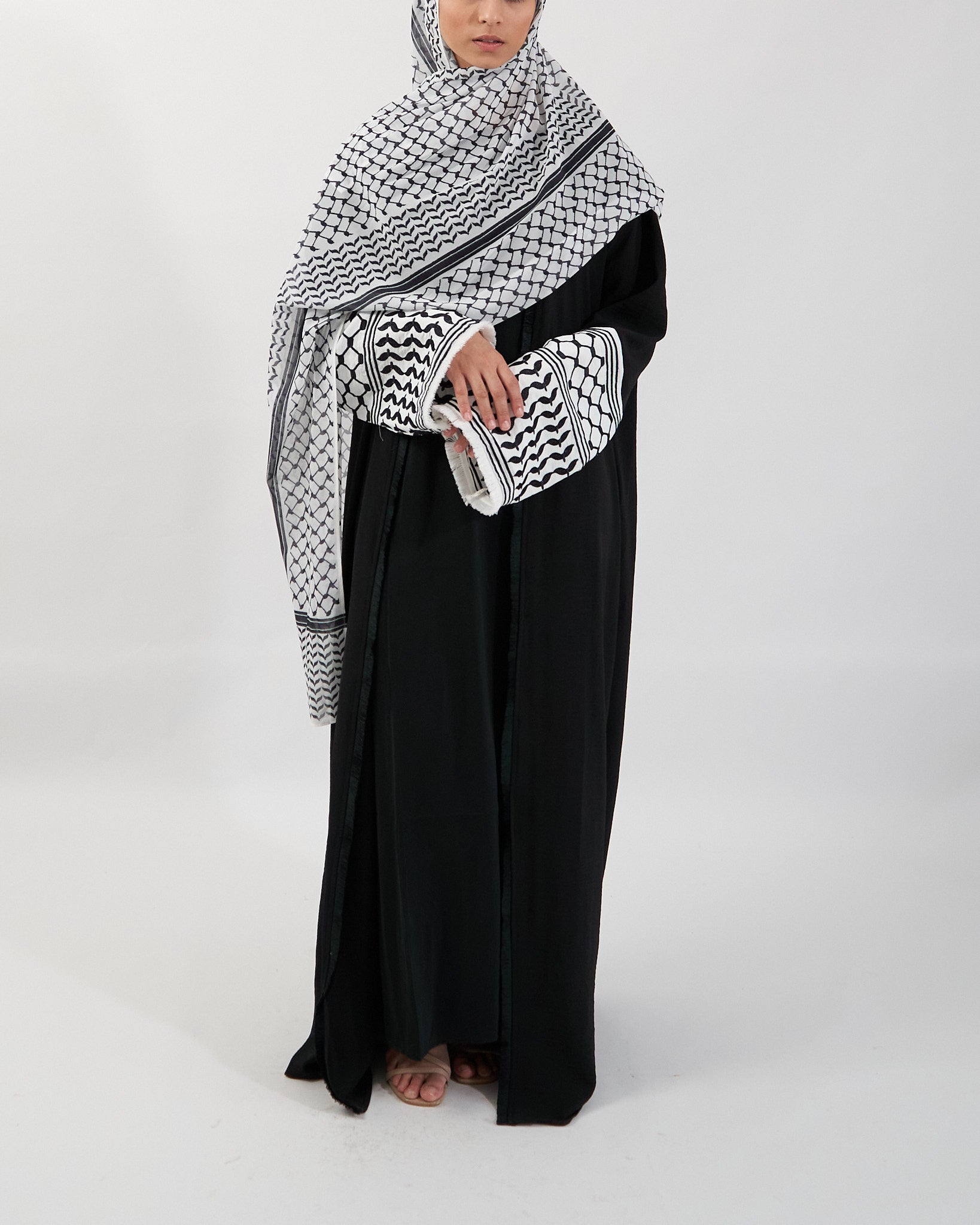 Keffiyeh Abaya - Black