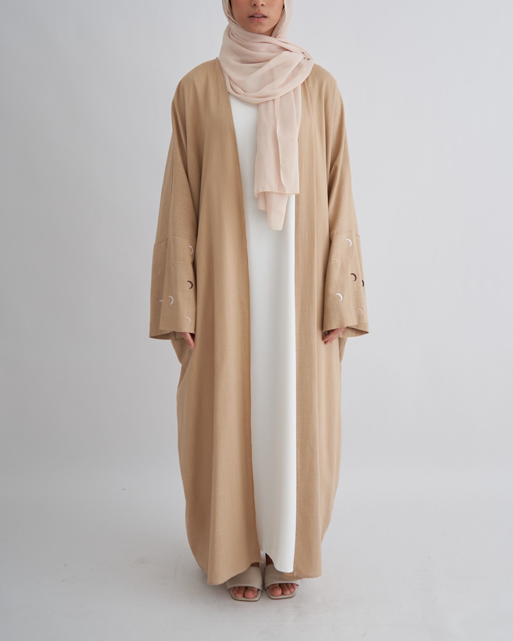 Mond Leinen Abaya mit Hijab