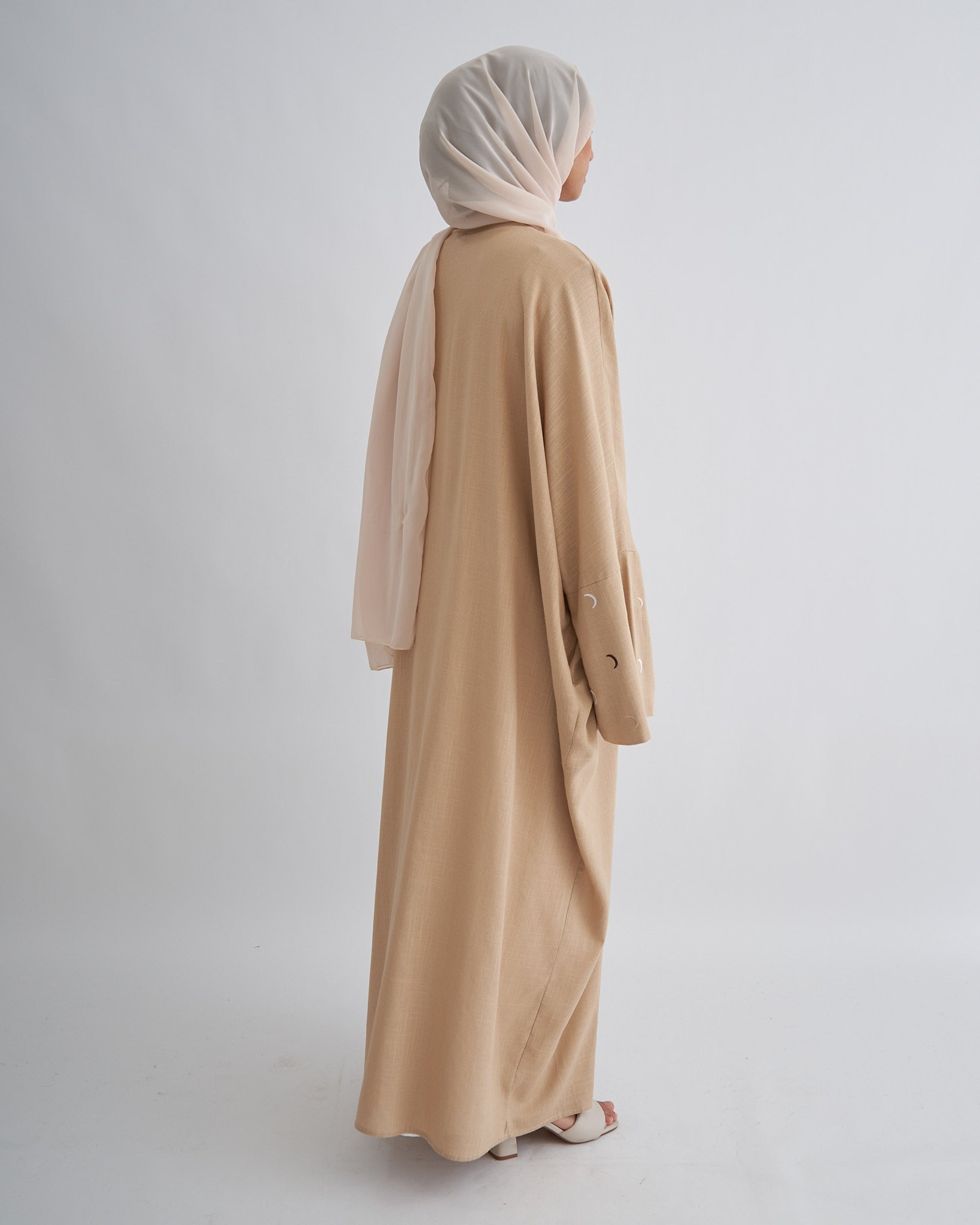 Mond Leinen Abaya mit Hijab