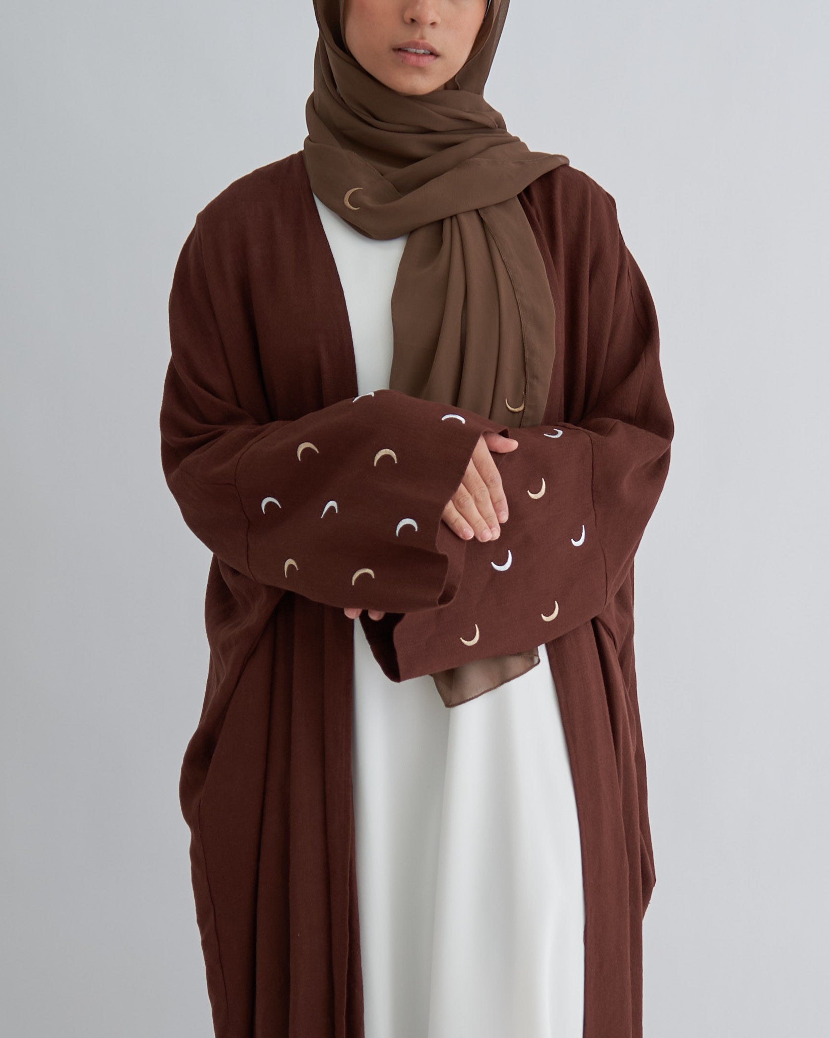 Moon Leinen-Abaya mit Hijab – Kaffee