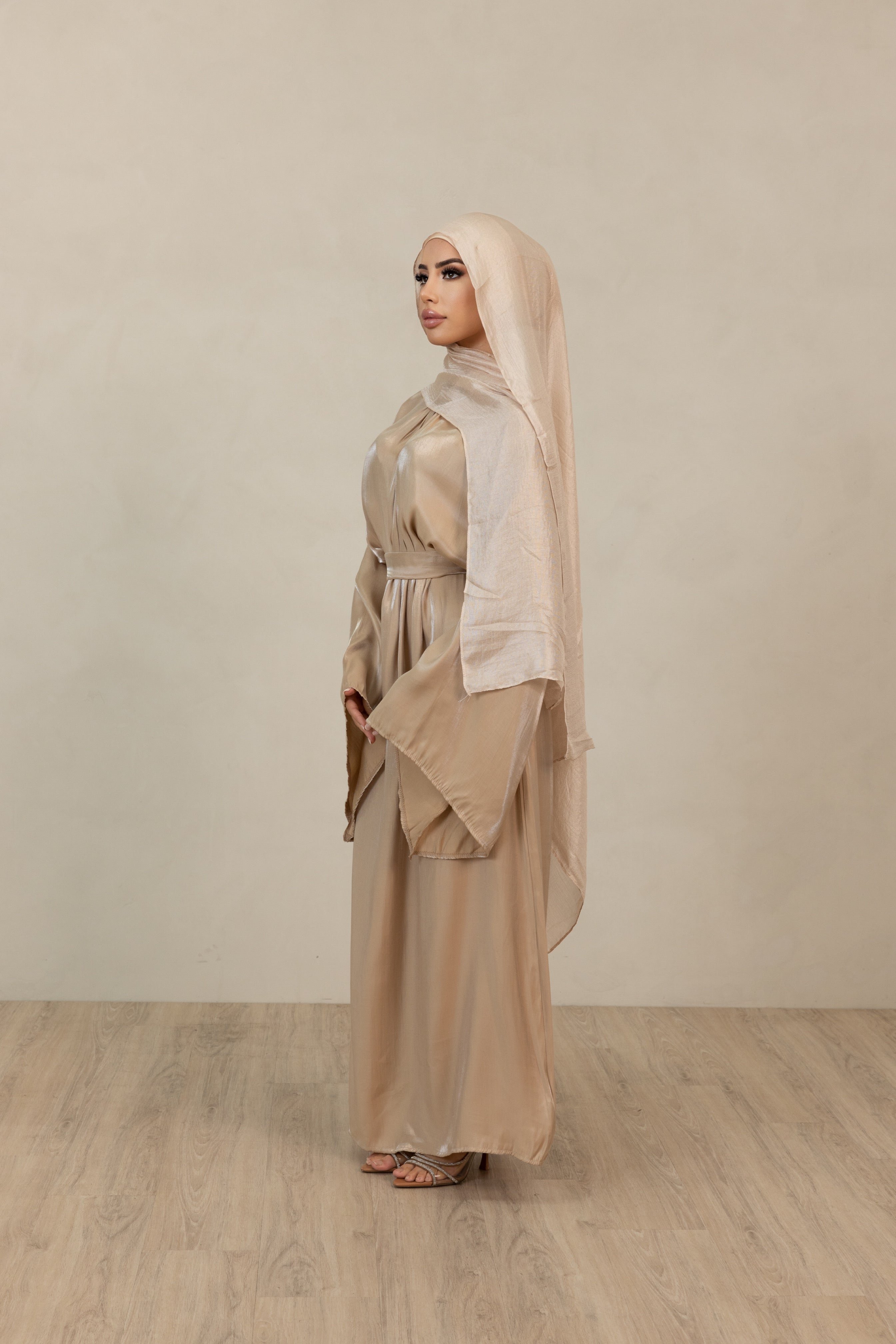 ENGEL-ABAYA-KLEID