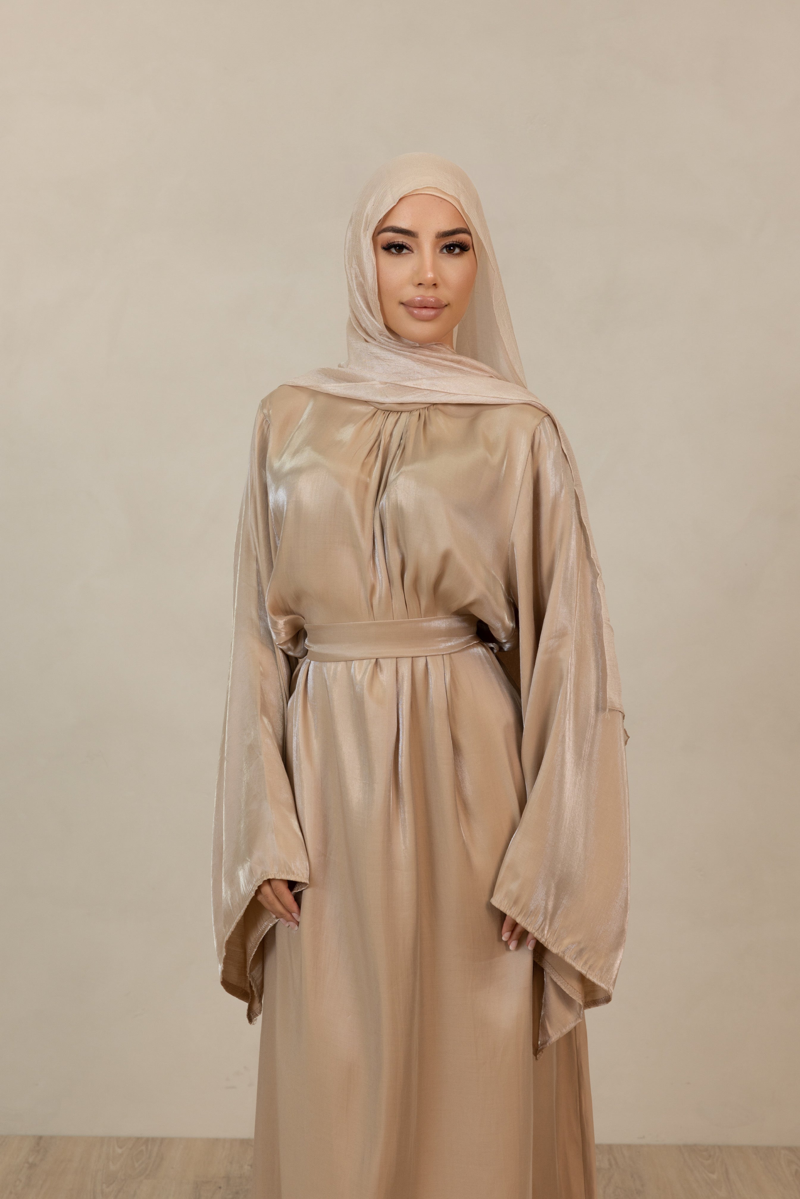 ENGEL-ABAYA-KLEID